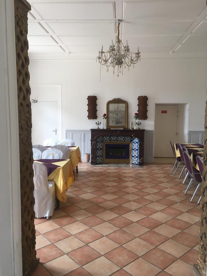 Chateau Nevers Bed & Breakfast Varennes-Vauzelles Exterior foto